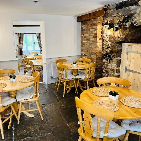 The White Hart Wilmington Hotell Honiton Exteriör bild